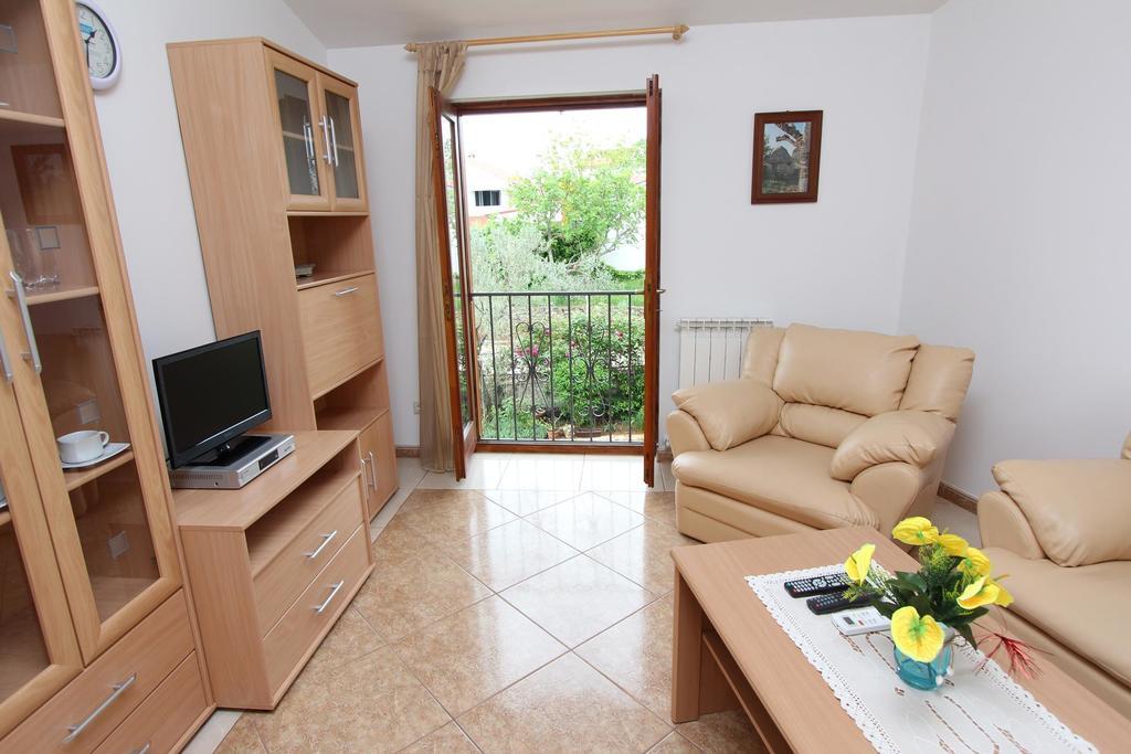 Guest House Liliana 로비니 객실 사진