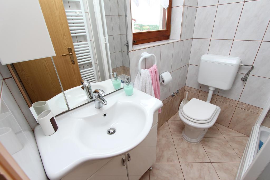 Guest House Liliana 로비니 객실 사진